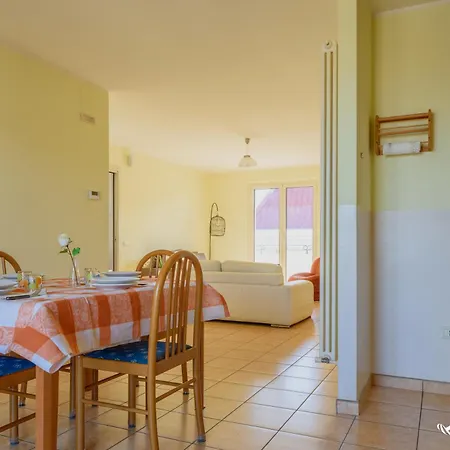 Quadrilocale A Casa Di Nilde - Invacanza Alba Adriatica