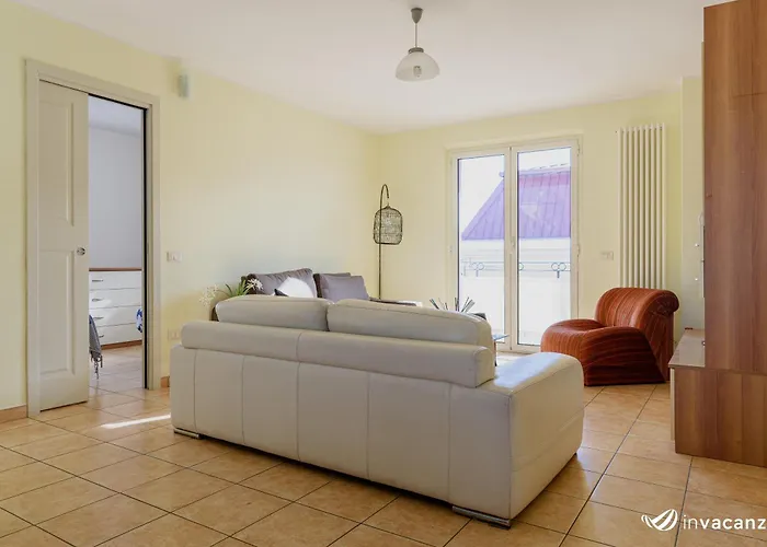 Apartment Quadrilocale A Casa Di Nilde - Invacanza