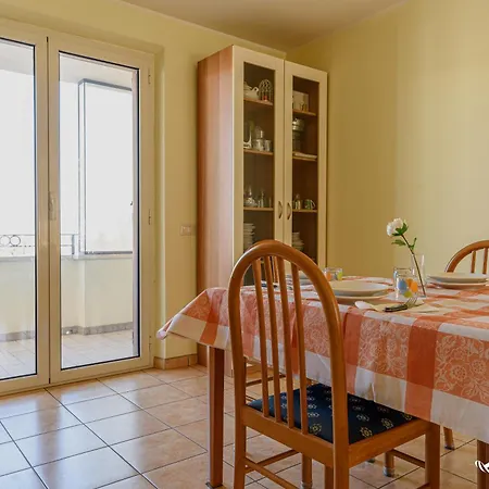 Quadrilocale A Casa Di Nilde - Invacanza Lägenhet Alba Adriatica